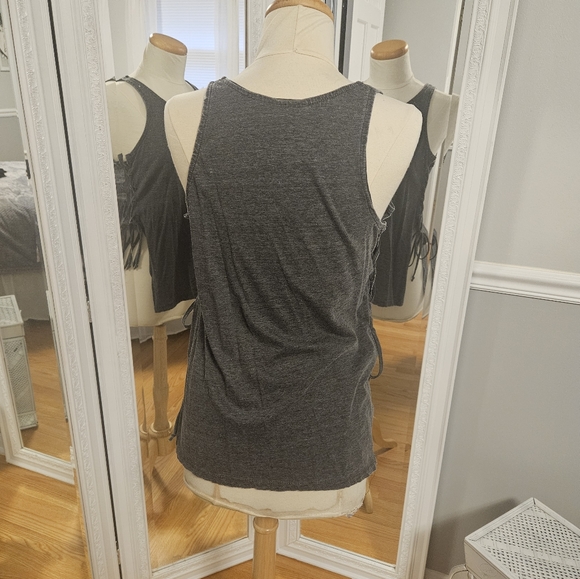 MV Sport Distressed Gray Tie Side Tank Top Size M - Picture 4 of 5